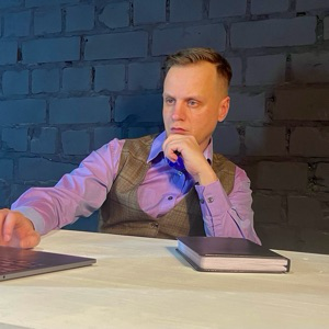 Роман Серов
