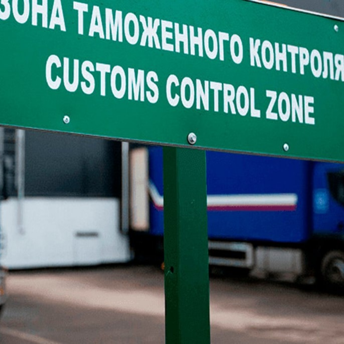 Вот не могу понять, что с алгоритмами в инсте... Пост с всратой картинкой и "простынью" набирает больше охвата, чем картинка, которая вроде бы (моё мнение) красивая и читабельная информация.. | Сетка — социальная сеть от hh.ru