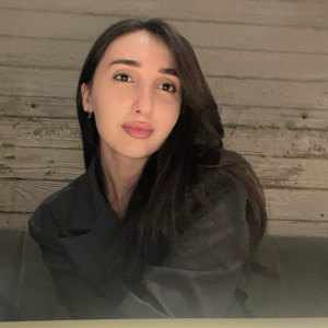 Лейла Кадиева | Сетка — социальная сеть от hh.ru