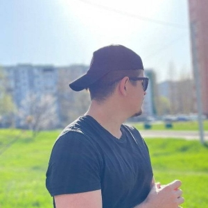 Дмитрий Попов