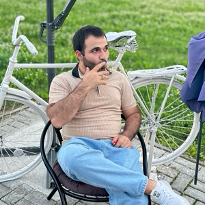 Арам Арзуманян