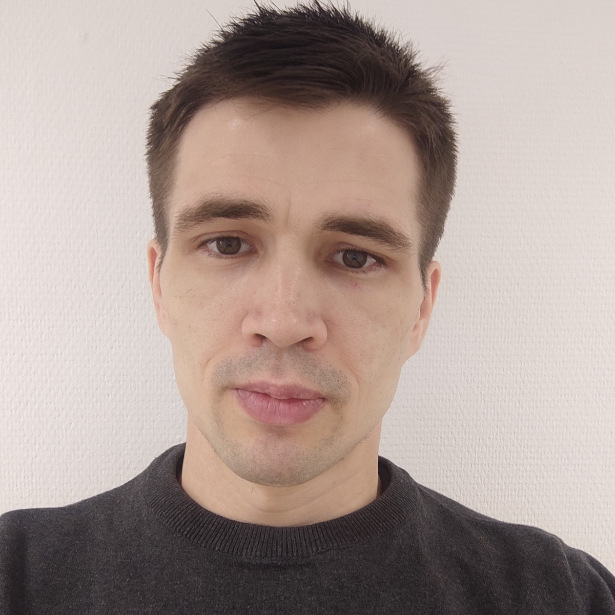 Денис Семёнов