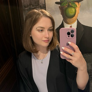 Полина Светлова