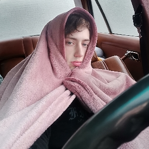 Антон Андреев