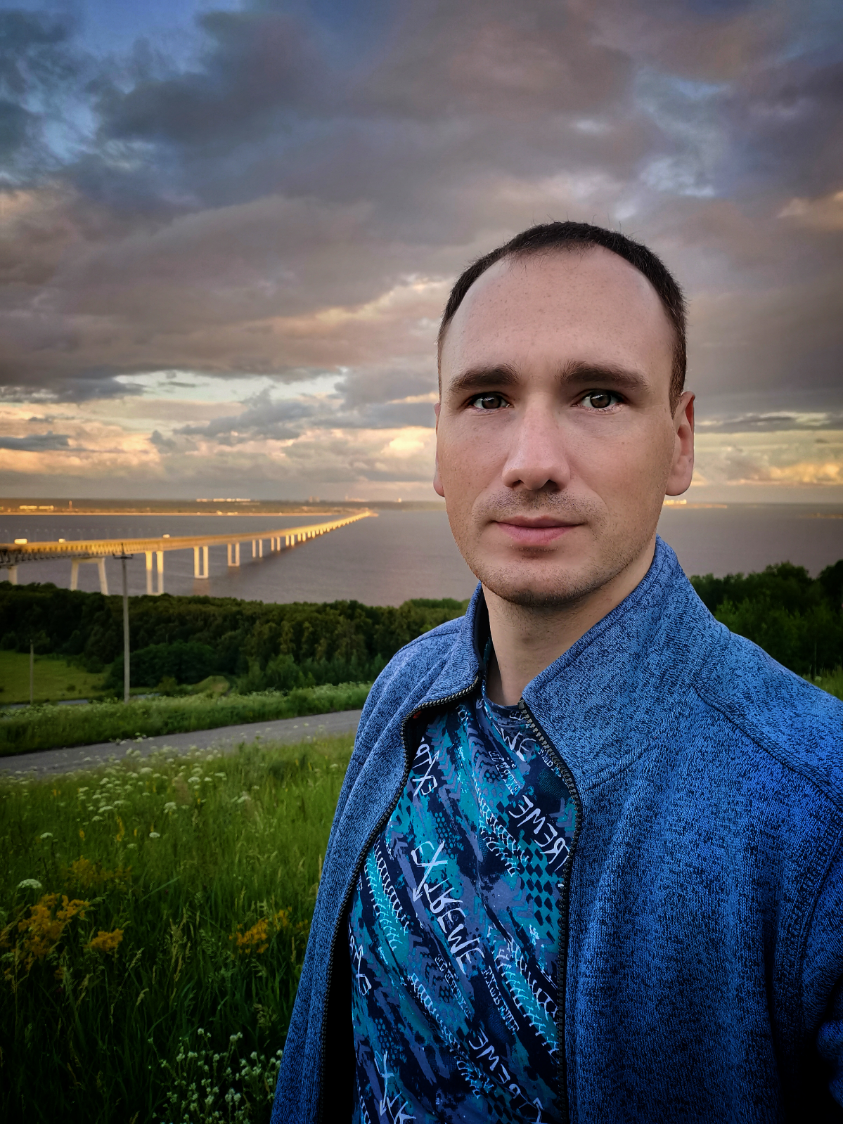 Возможности
Что это? Почему у одних их много, а у других, по их же ощущениям, эти возможности отсутствуют?
Если ты проанализируешь свой мыслительный процесс в течение одного дня, то наверняка заметишь... | Сетка — социальная сеть от hh.ru