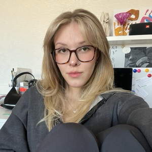 Александра Хмелева