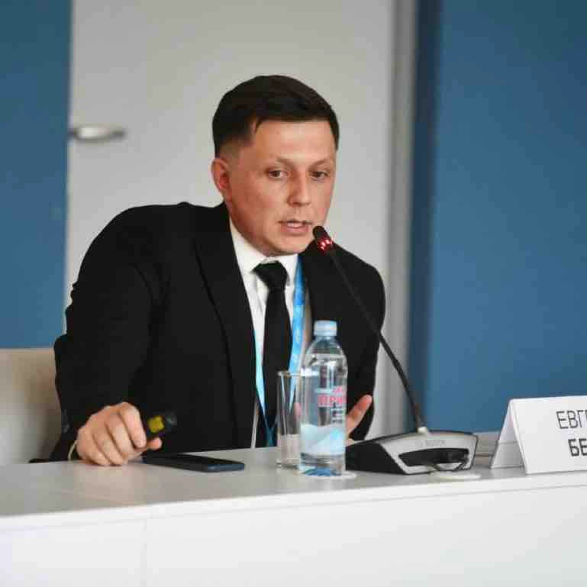 Евгений Бензак