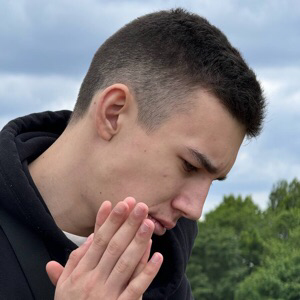 Илья Самойлов