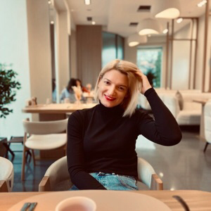 Лаура Дзлиева