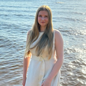 Ангелина Костюченко | Сетка — социальная сеть от hh.ru