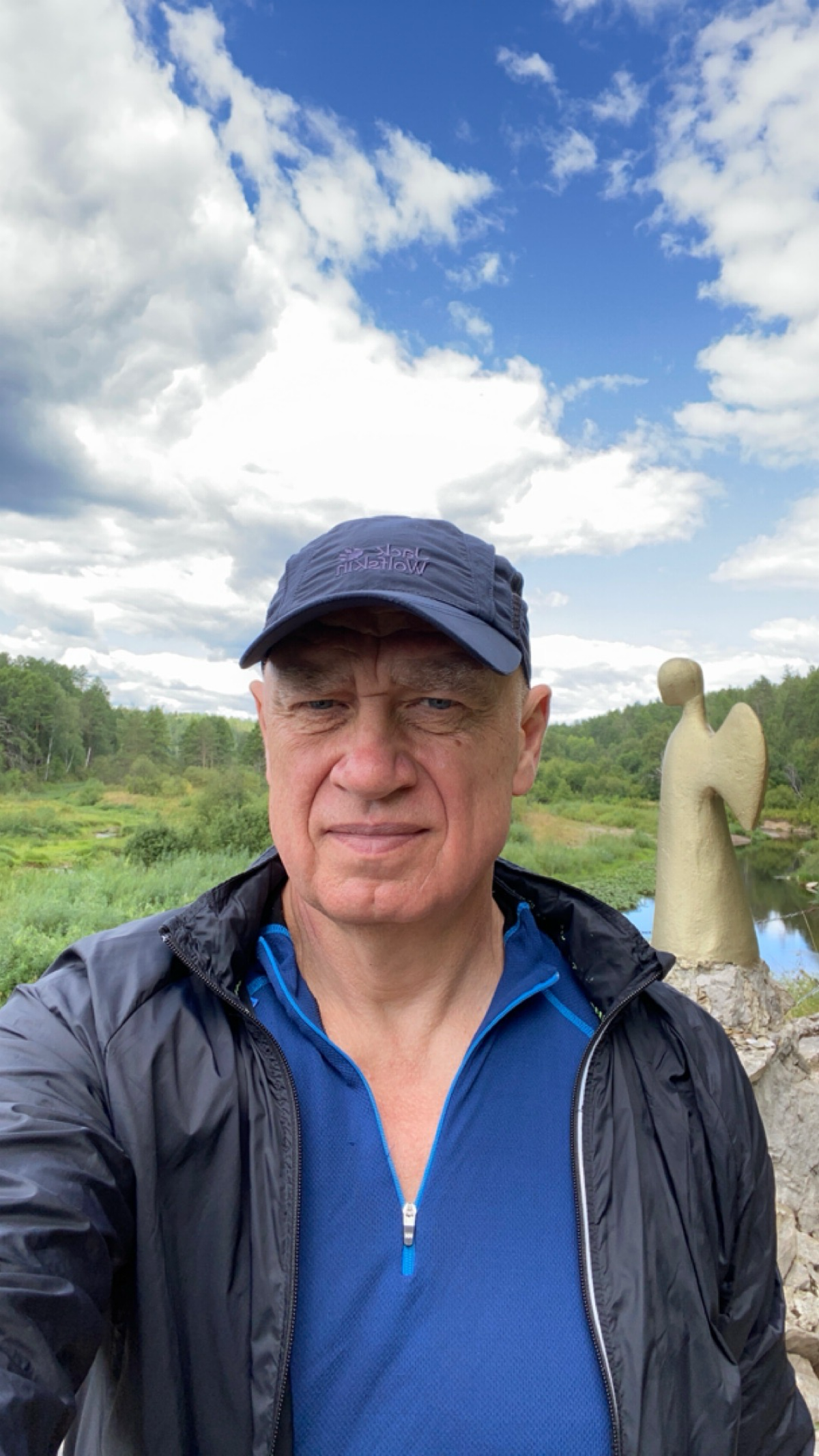 Алексей Чер
