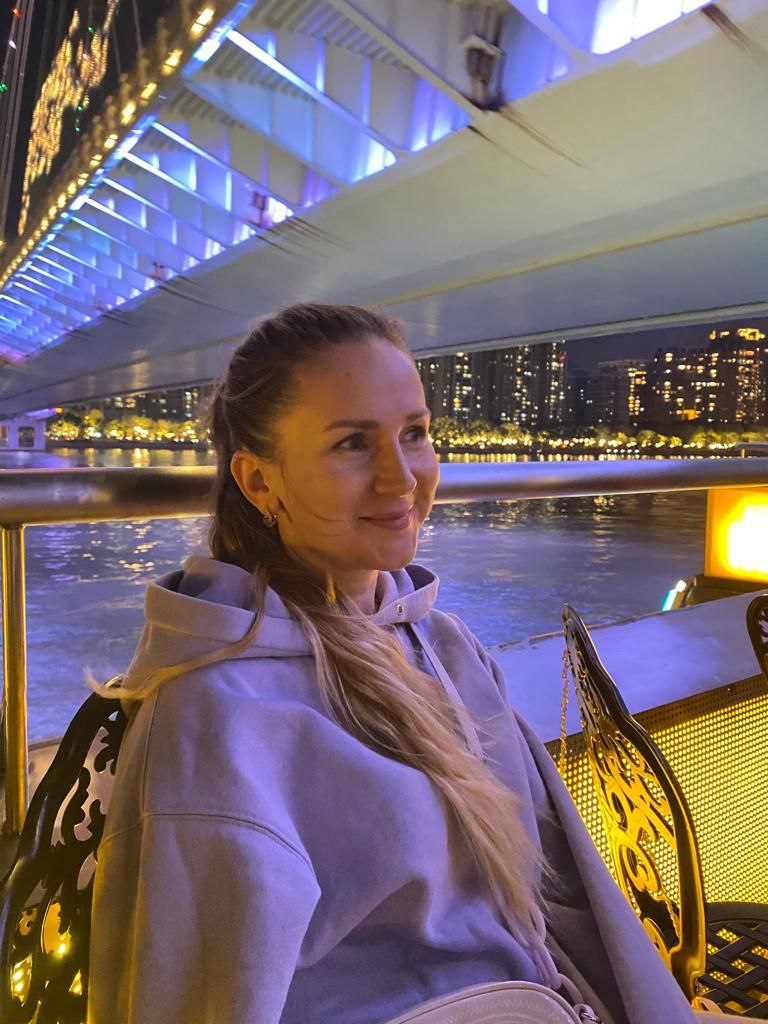 🎉 Добро пожаловать в эпицентр закупочных вибраций из Китая! 🚀 Я - Алла, ваша гидесса по миру невероятных находок и беспрецедентных сделок, начиная аж с 2009 года | Сетка — социальная сеть от hh.ru