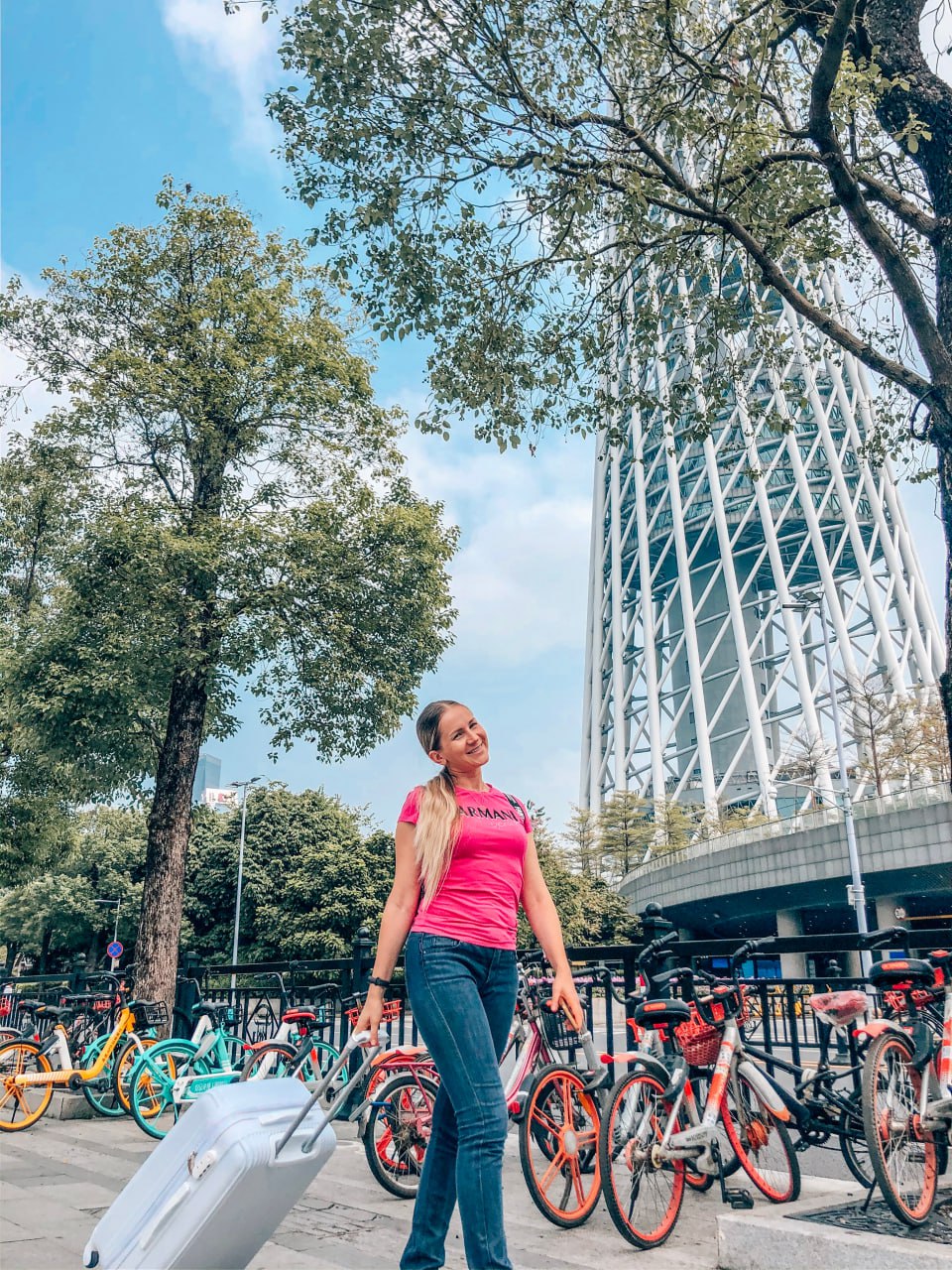 ⭐Путеводитель по Китайским Выставкам: Как Сделать Поход на Выставку Максимально Полезным⭐
Привет, ребята! Если вы когда-либо задумывались о том, чтобы расширить свой бизнес или просто хотите заняться ... | Сетка — социальная сеть от hh.ru