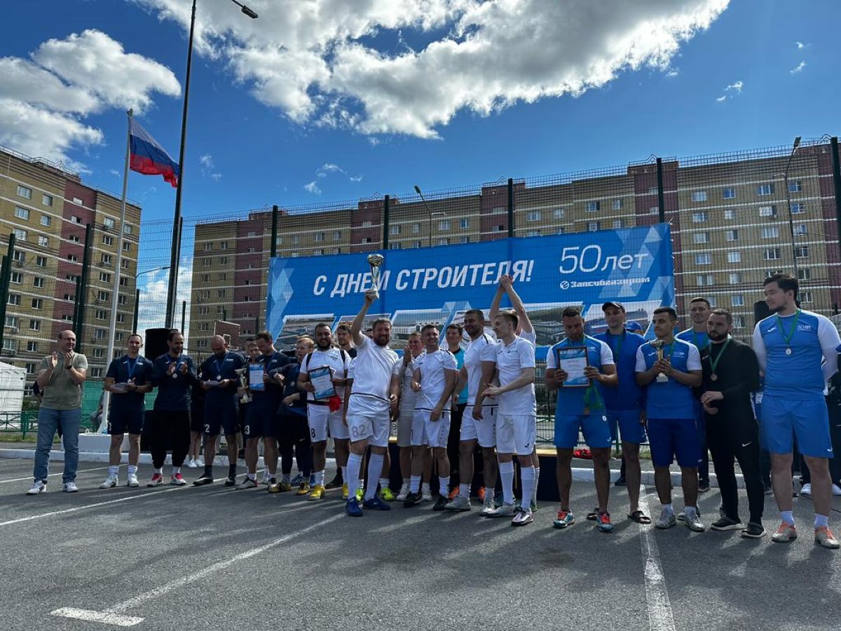 Всем привет, меня зовут Чепин Владислав. Я руководитель VIP - направления в страховой компании Согласие. Расскажу кратко о себе : родился в небольшом городе Тавда, Свердловская область | Сетка — социальная сеть от hh.ru