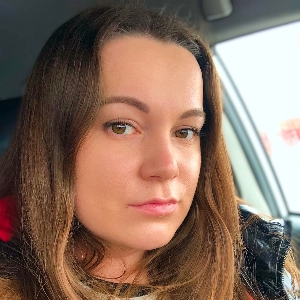 Елена Саврова