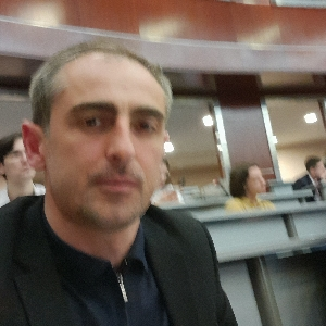 Вахид Акиев