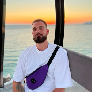 Юрий Карабутов | Сетка — социальная сеть от hh.ru