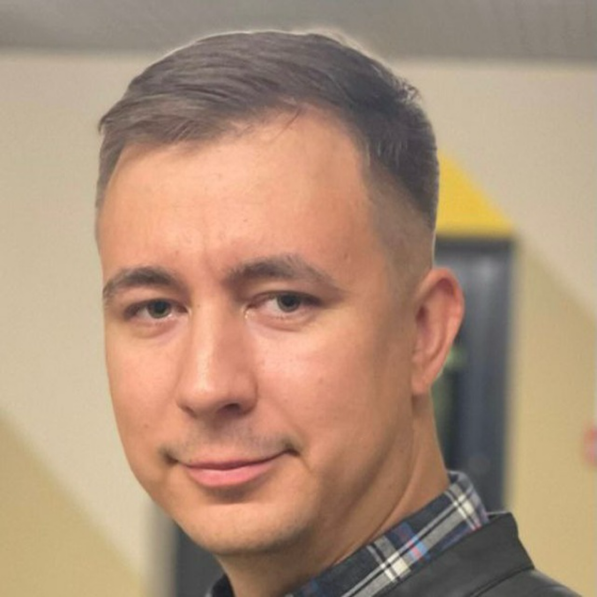 Константин Попов
