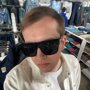 Антон Демидов