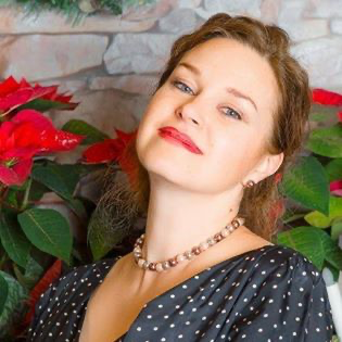 Анна Золина
