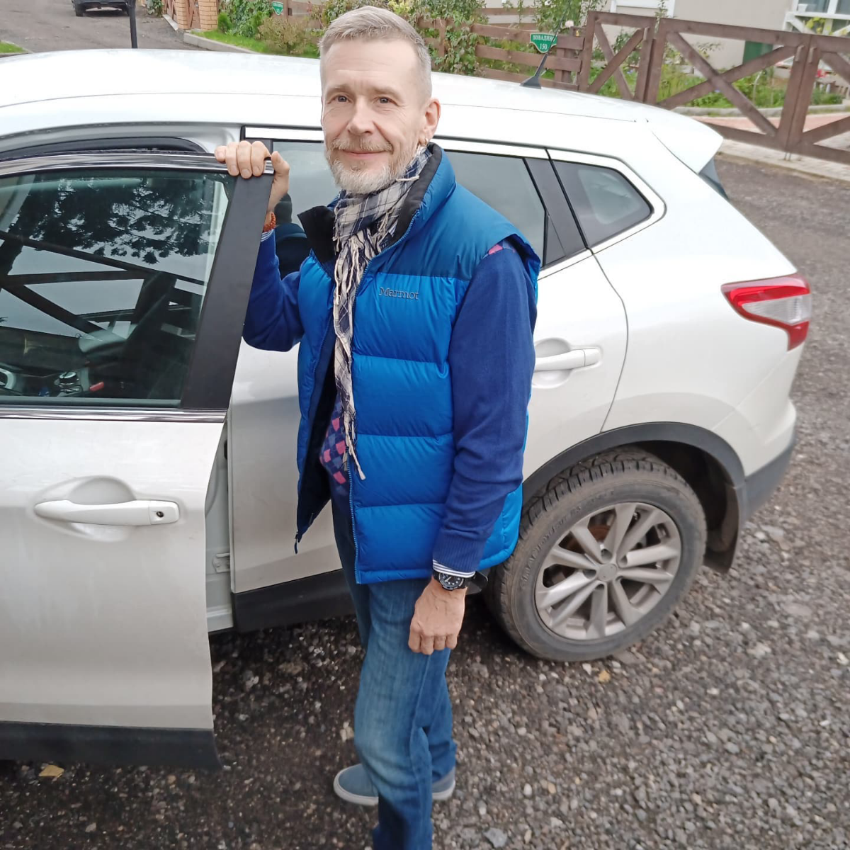 Олег Мельников