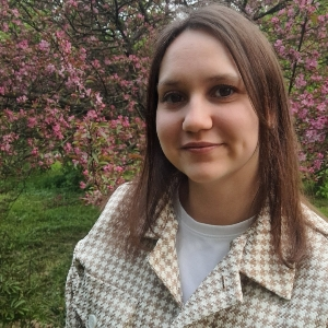 Анна Фирстова