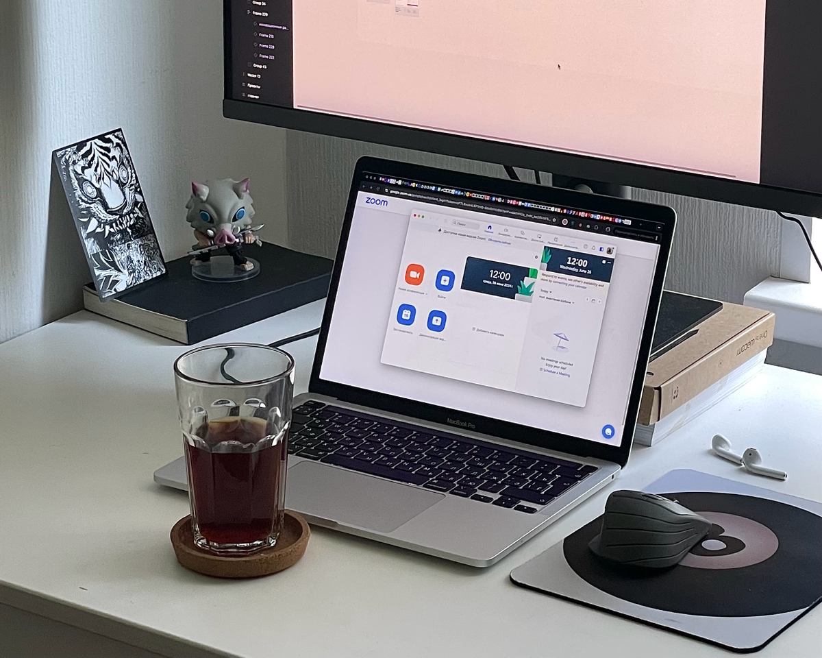 Всем привет! Я Настя
Работаю в студии Панклаб ux/ui дизайнером. В основном делаю лендинги, бывает и многостраничники. Собираю сайты, но пока только на Тильде | Сетка — социальная сеть от hh.ru