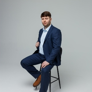 Максим Сарвас