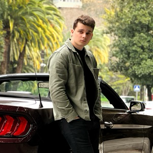 Стас Родионов