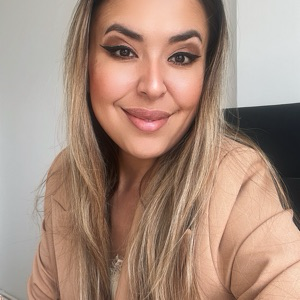 Айнура Камалдинова | Сетка — социальная сеть от hh.ru