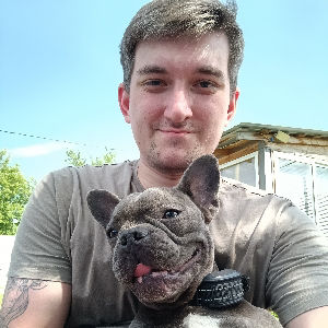 Денис Потапов