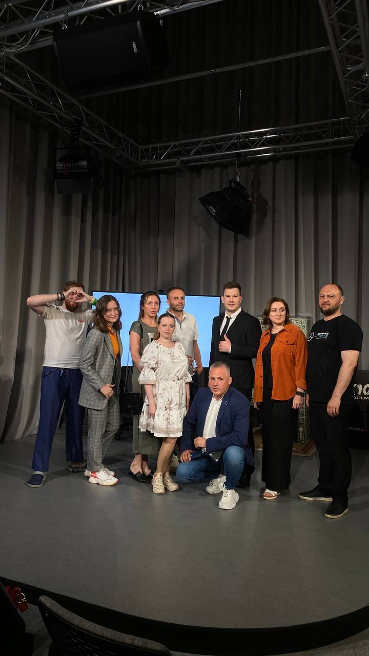 Друзья, присылаем вам фотографии со встречи!
В комментариях пришлём фотографии файлами | Сетка — социальная сеть от hh.ru