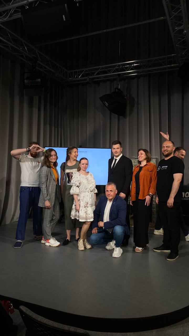 Друзья, присылаем вам фотографии со встречи!
В комментариях пришлём фотографии файлами | Сетка — социальная сеть от hh.ru