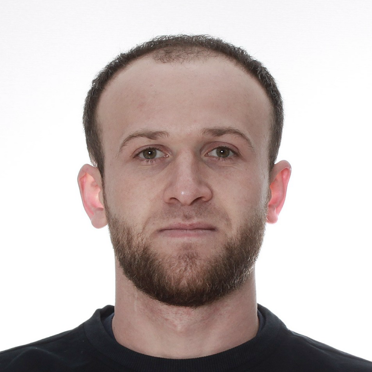 Ислам Абасов