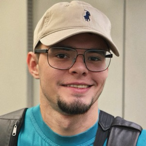 Руслан Петровский