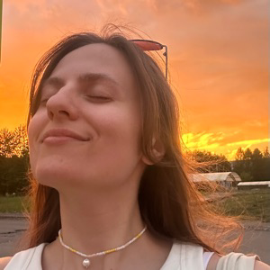 Анна Азаматова