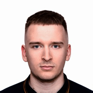 Артур Емельянов