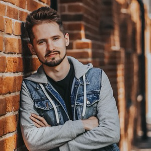 Роман Яныбаев