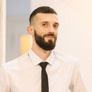 Дмитрий Романюк | Сетка — социальная сеть от hh.ru