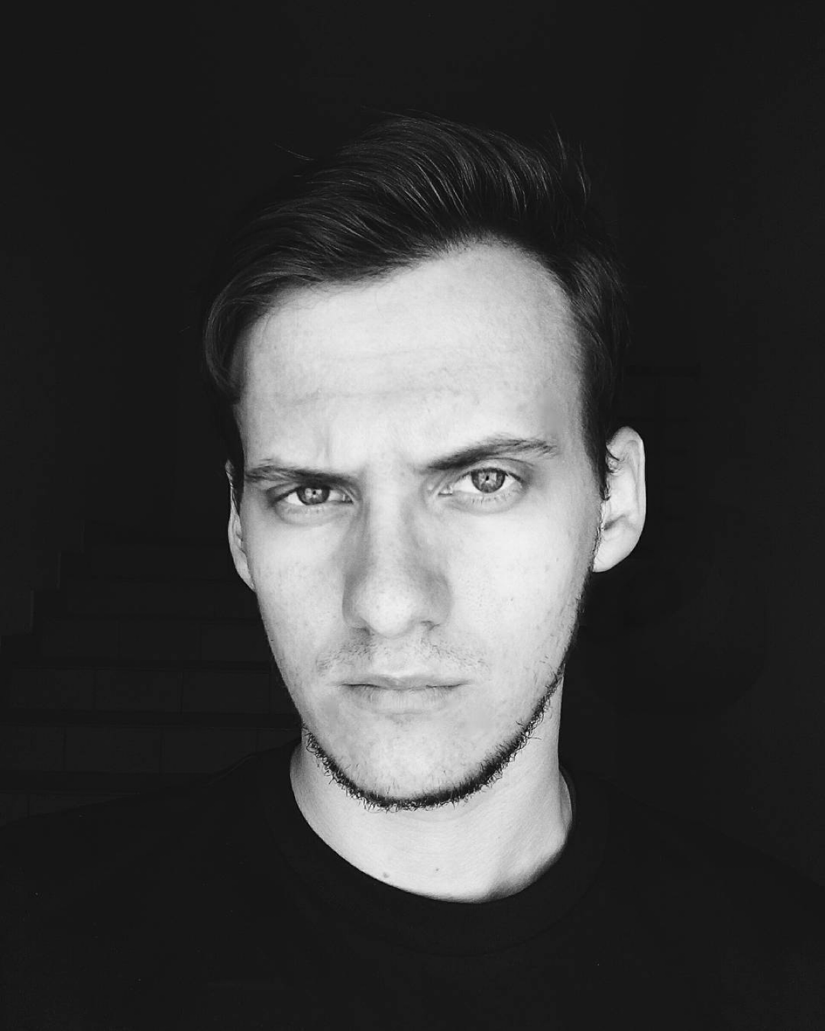 Илья Безрукин