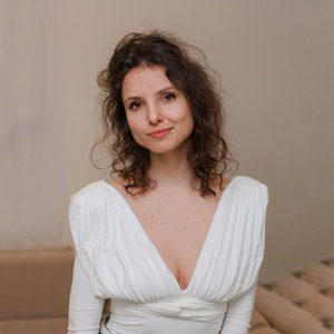 Юля Полякова