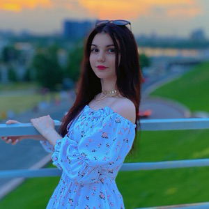 Арина Маслакова