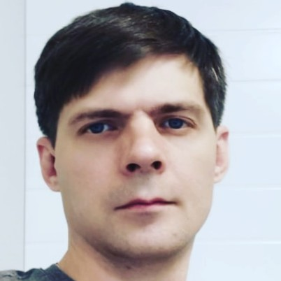 Максим Артемьев