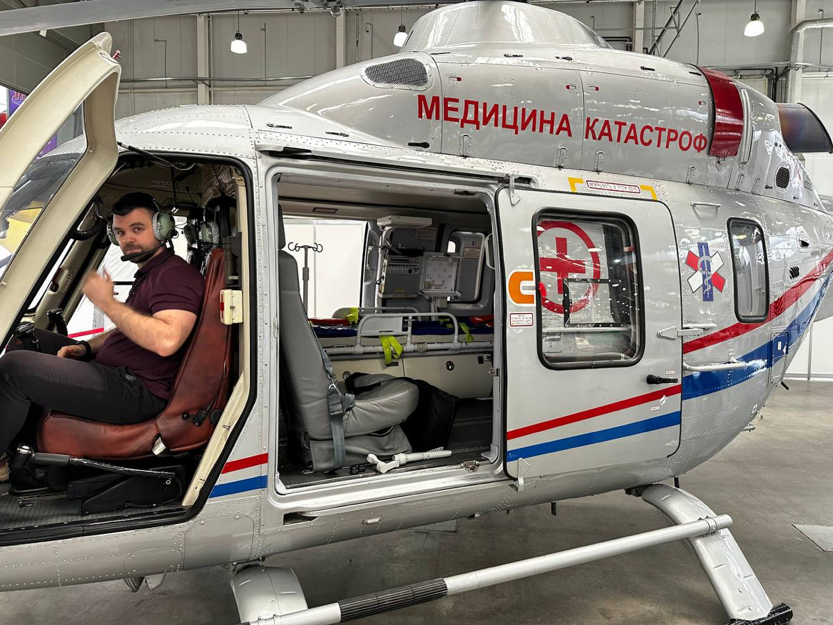 Возможны ли B2B-лиды по digital с выставки вертолетной индустрии? 
– Да, сегодня побывал на HeliRussia 2024.
Я хожу на выставки сделать видеообзор, но не просто так. Нарабатываю клиентскую базу | Сетка — социальная сеть от hh.ru