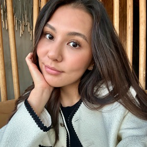 Рената Дюсенова | Сетка — социальная сеть от hh.ru