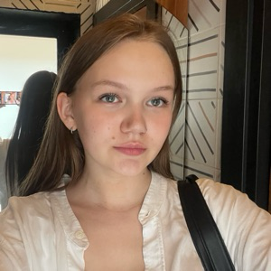 Ева Семенчук | Сетка — социальная сеть от hh.ru