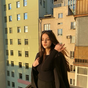 Лиана Азизова | Сетка — социальная сеть от hh.ru