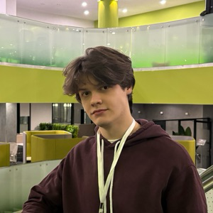 Антон Лебедев