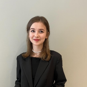 Алина Глебова | Сетка — социальная сеть от hh.ru