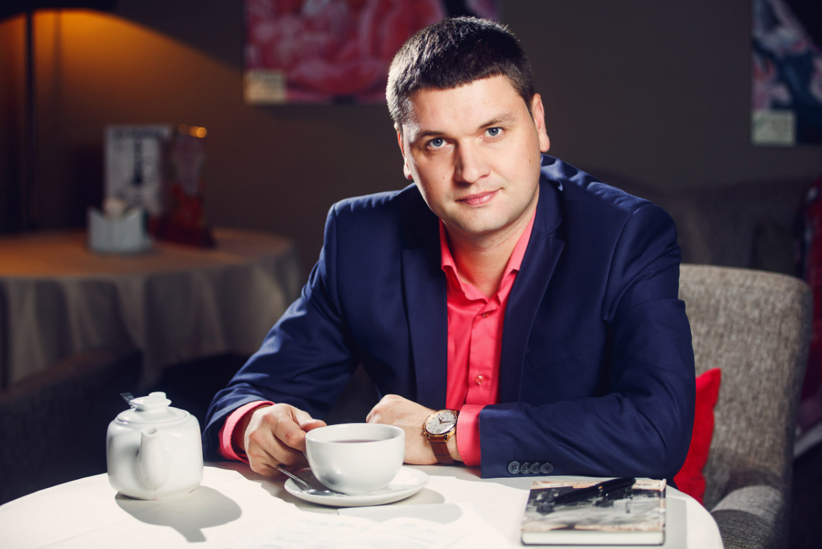 Роман Луговской